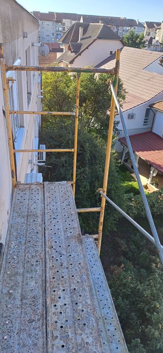 Vand schela metalica Italia si Spania sau inchiriez