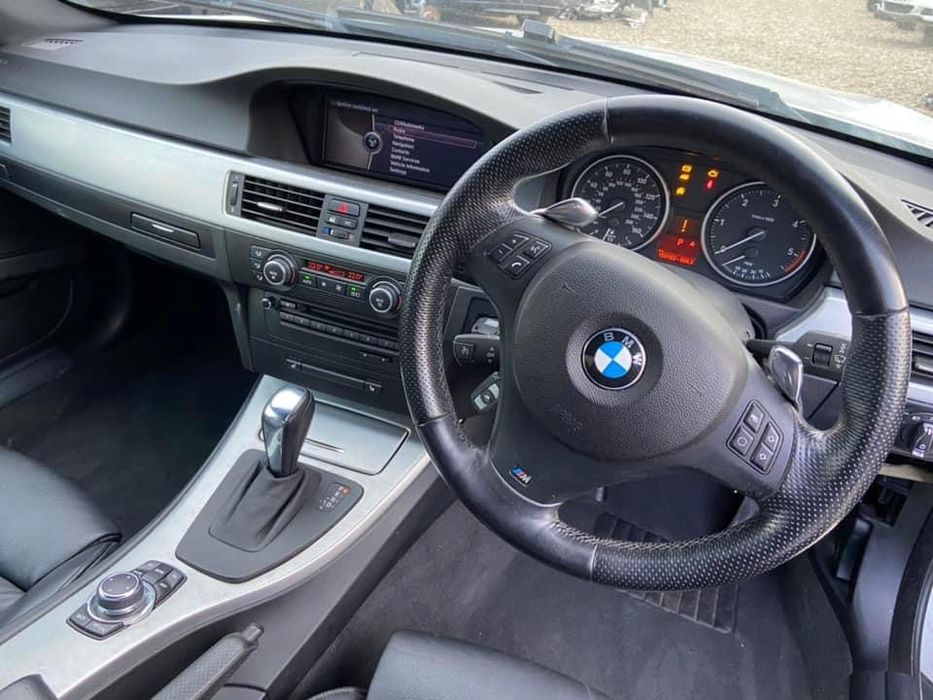 Dezmembrez BMW 330d E92 M-Pack ,Motor 245cp N57 ,NAVI CIC,volan padele