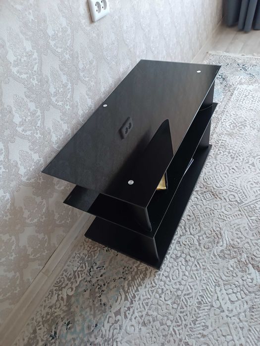 Продам подставку под ТВ.