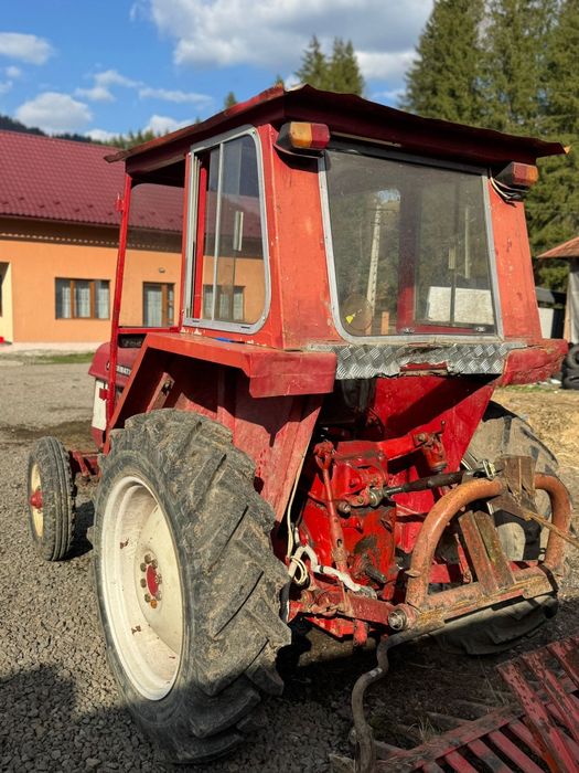 Tractor International 374