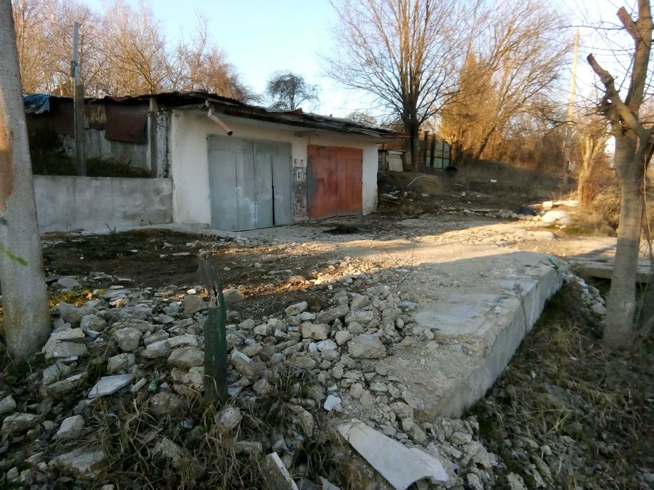 2 Гаража под наем