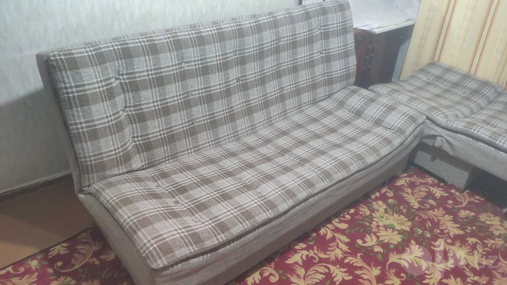 Продам диван и кресла