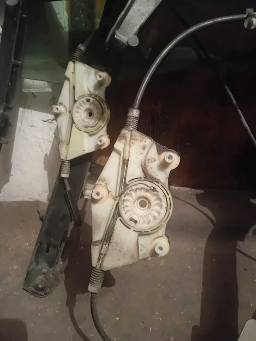 Стъклоповдигачи, Брави, и Хидравлична Помпа! Ауди А4 Б6