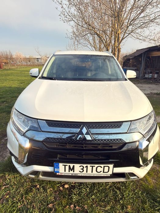 Mitsubishi Outlander PHEV 2.4 Hybrid - An 2020 - 60.000 Km