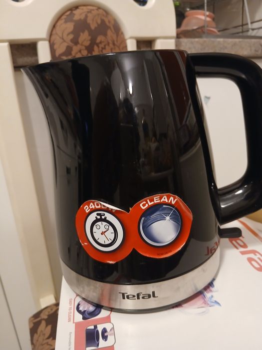 Fierbător electric Tefal, aproape nou