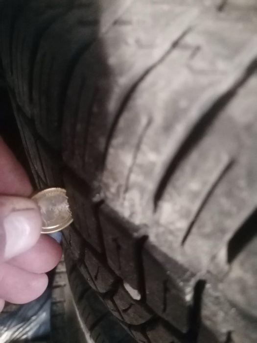 Джанти със гуми 205.70.15 клебер от хонда