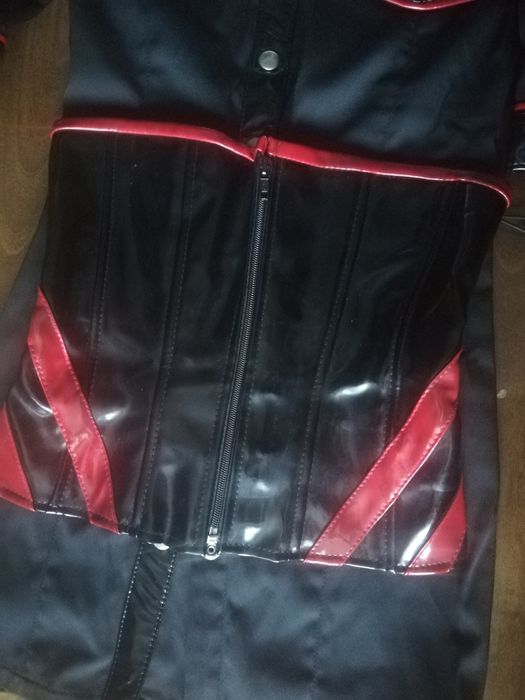 Готик лачен милитъри костюм