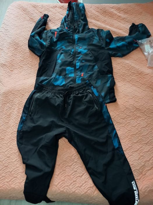 Спортивный костюм.