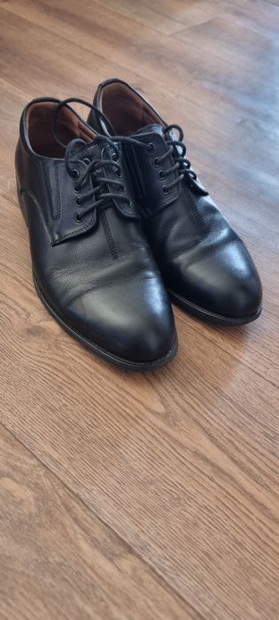 Школьный костюм и туфли