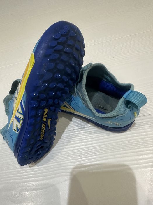 Nike детски стоножки Kylian Mbappé размер 28.5