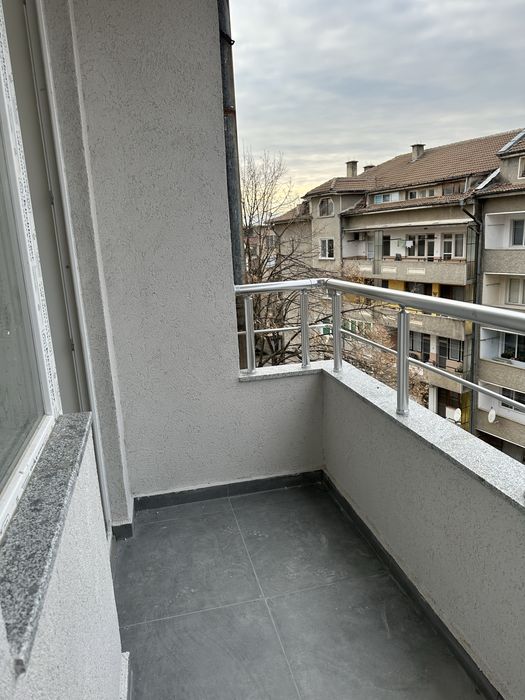 Продава се Тристаен апартамент в Разград, Варош - 72 кв.м за 1268 €/кв.м - Снимка #4