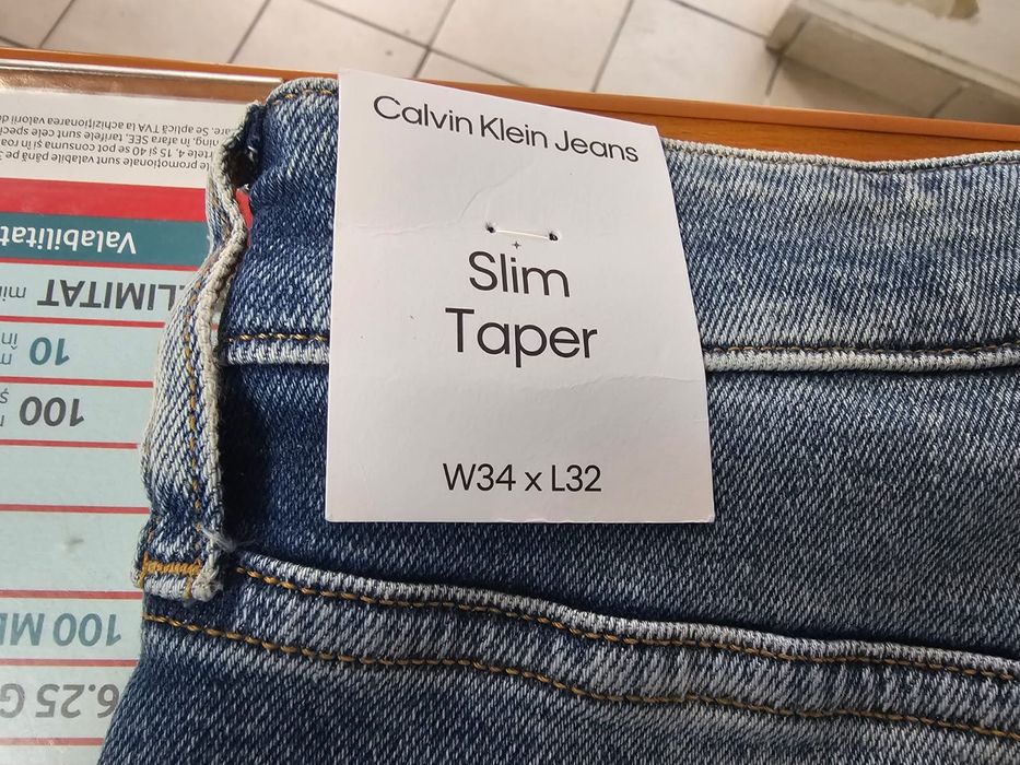 Vind Blugi Calvin Klein Albastri w34-L34