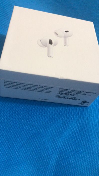 Новые наушники Airpods