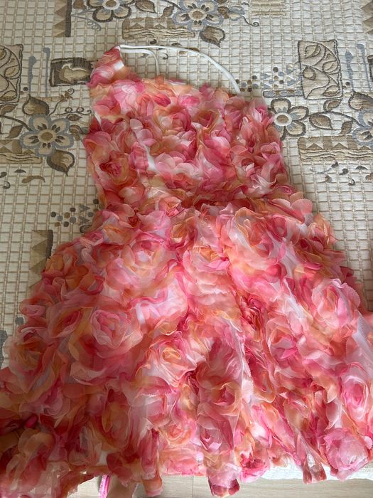 Рокли за шаферки