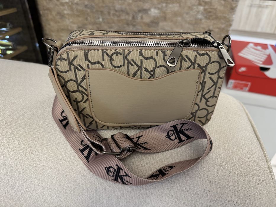 Дамска ежедневна чанта-нова