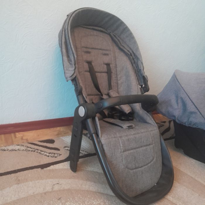 Продам коляску 3в 1. Зима - Лето