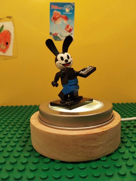 Серия минифигурок, Disney 100