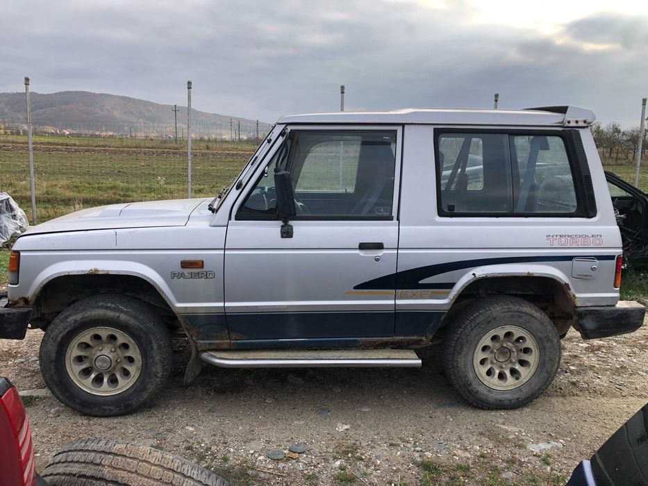 Dezmembrari dezmenbrari piese dez mitsubishi pajero mk1 2,5diesel 4x4