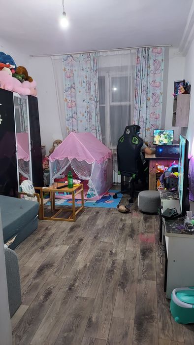 Продам 2ком квартиру Жд Радуга