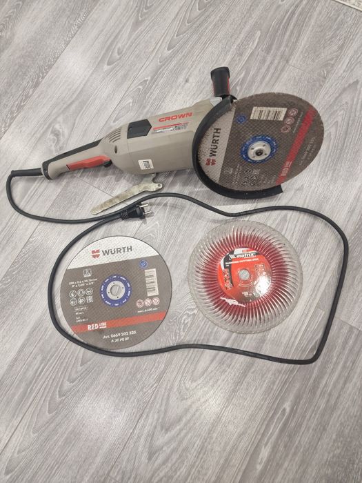 Болгарка фирмы Crown