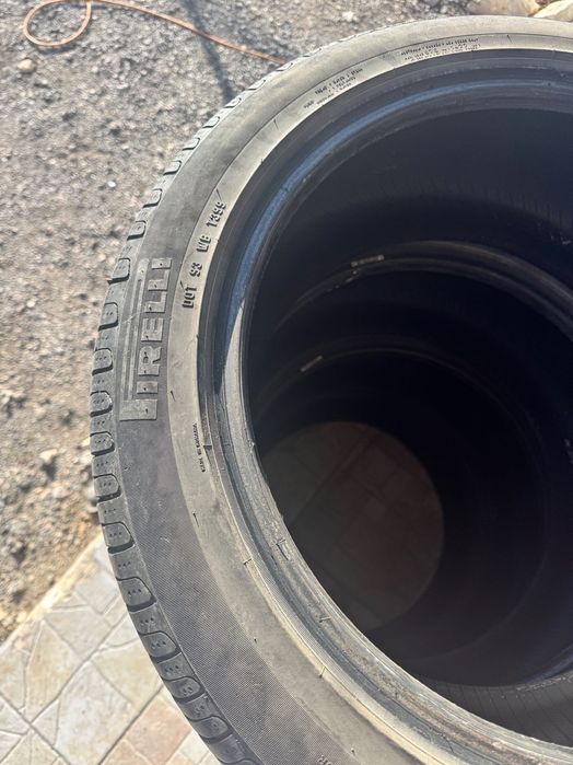 Гуми комплект Pirelli 235/45/18