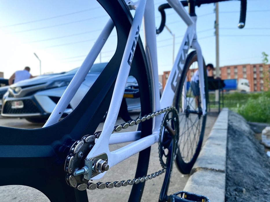 Продам трековый (фикс) велосипед GRAY F10