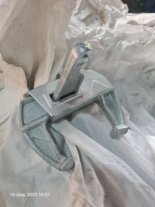 Клиновый замок 2,8kg. Опалубка. Qolip qulfi. Opalubka