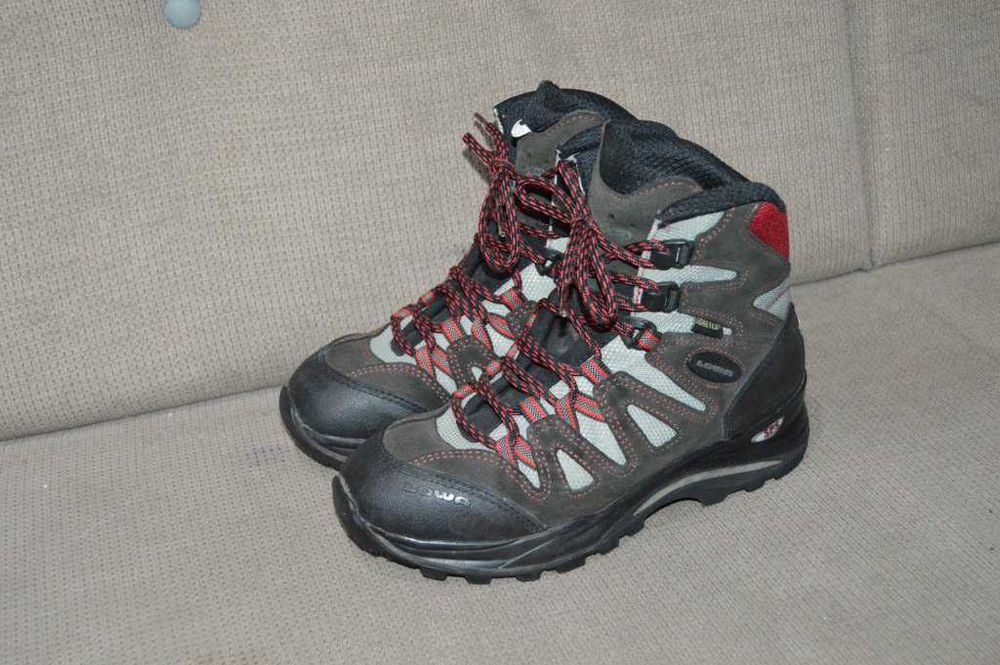 Ghete Munte Lowa Khumbu TC GTX Ws Gore-Tex Marimea 37.5 (24.1 cm)