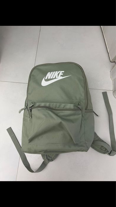 Vand ghiozdan Nike