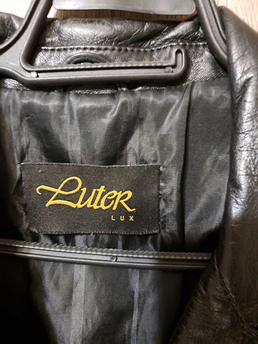 Дамско кожено манто без следи от употреба