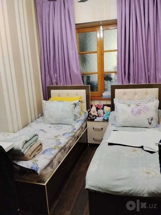 3х комнатная 3этаж Кирпичный  Метро Айбек