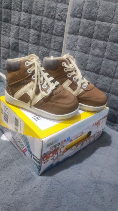 Детская обувь в хорошем состоянии