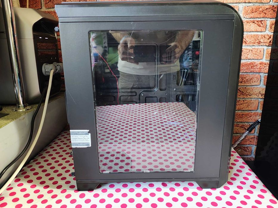 Carcasa PC MYRIA MY8704BK.