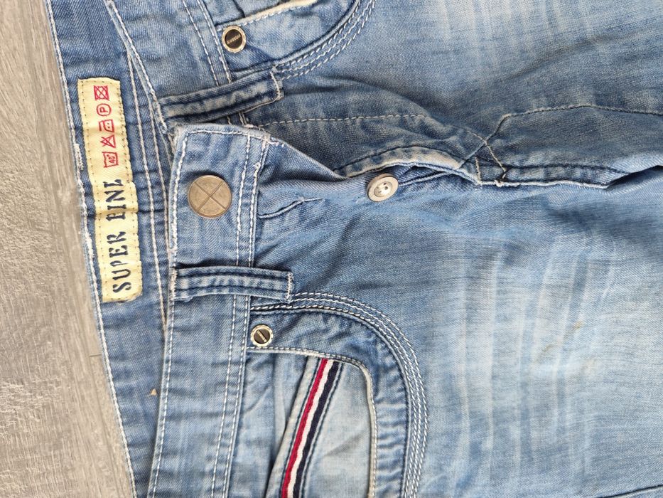 Pantaloni jeans dama