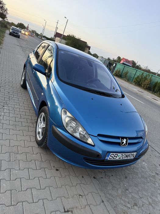 Peugeot 307 + Scuter / Individual