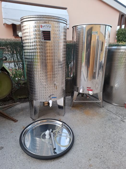 Butoi inox 500 litri cu picioare