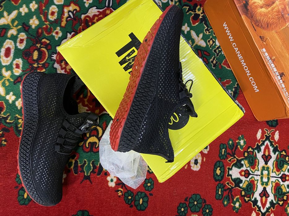 Кроссовки летние разм 40, 43.