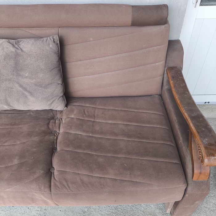 Диван расклодушка     .