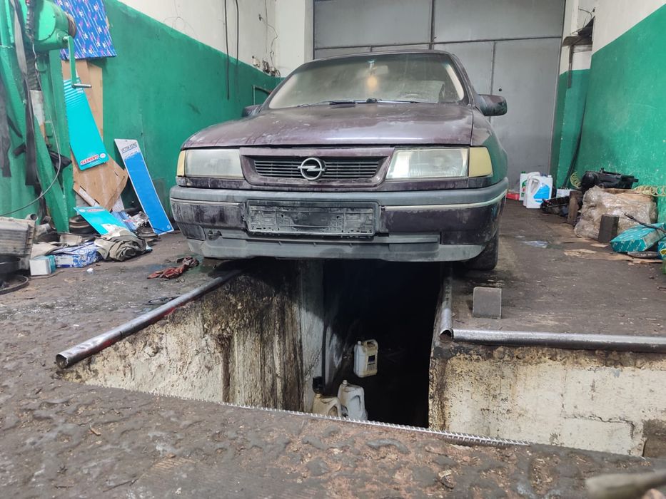 Машина опель срочно продам