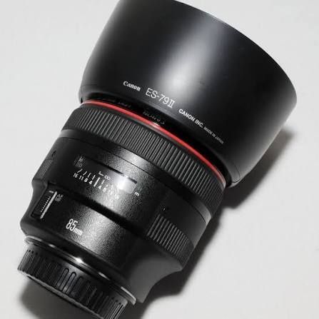 Canon 85 mm f 1.2 ef