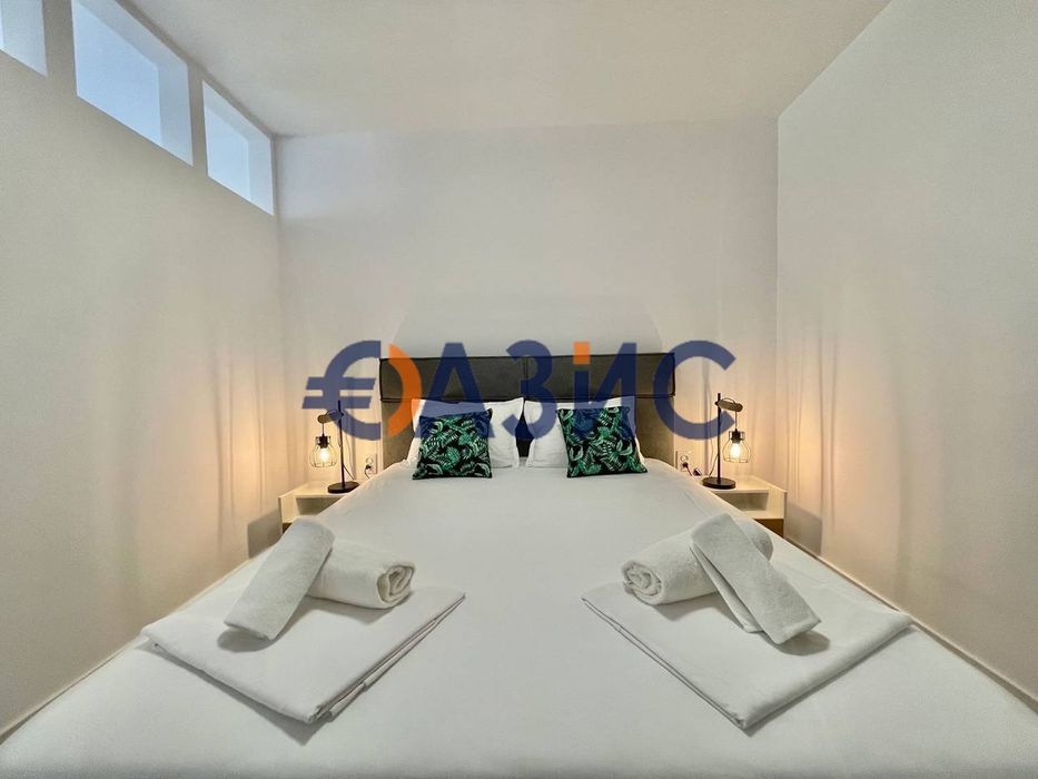 Продава се Тристаен апартамент в Свети Влас - 82 кв.м за 1074 €/кв.м - Снимка #2