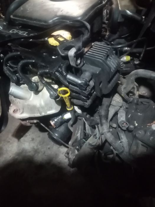 Двигатель на Опель x16szr 8клап