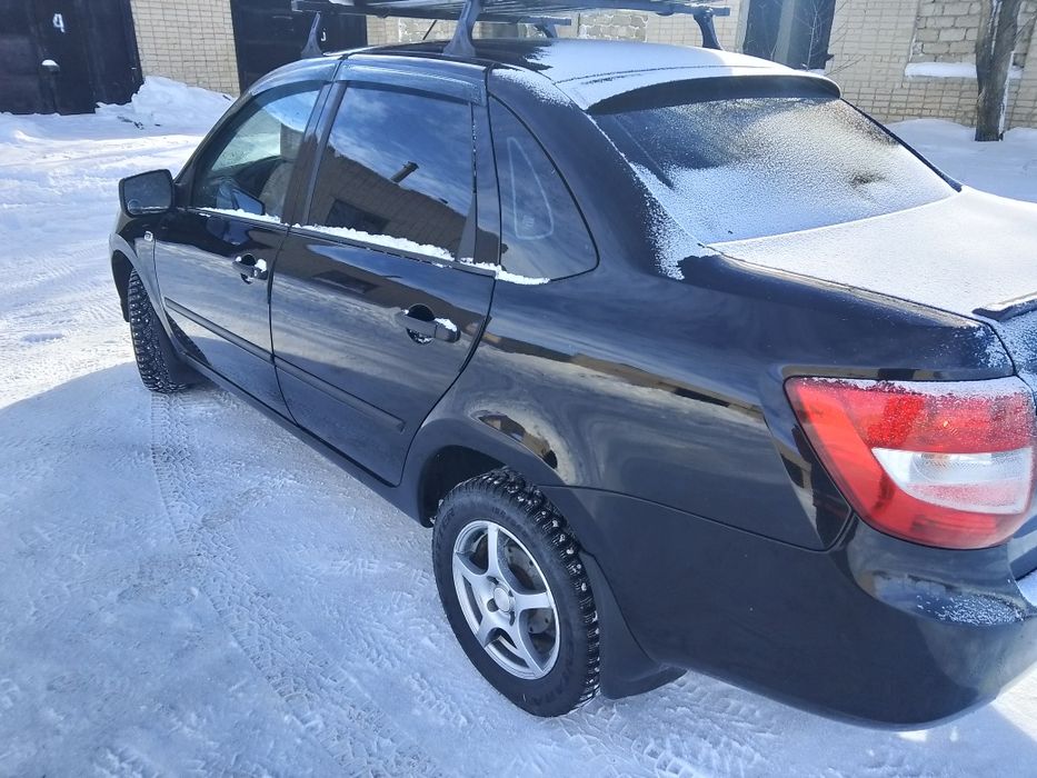 Сатылады. Продаётся.