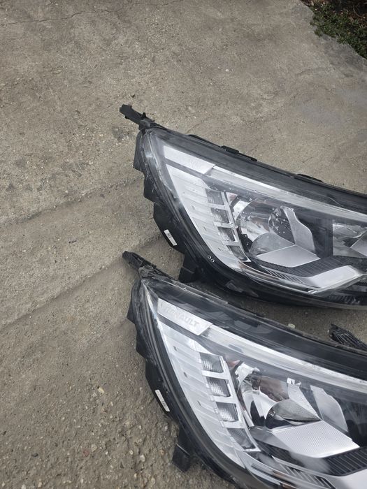 Far lampa dreapta fata Renault Express h7