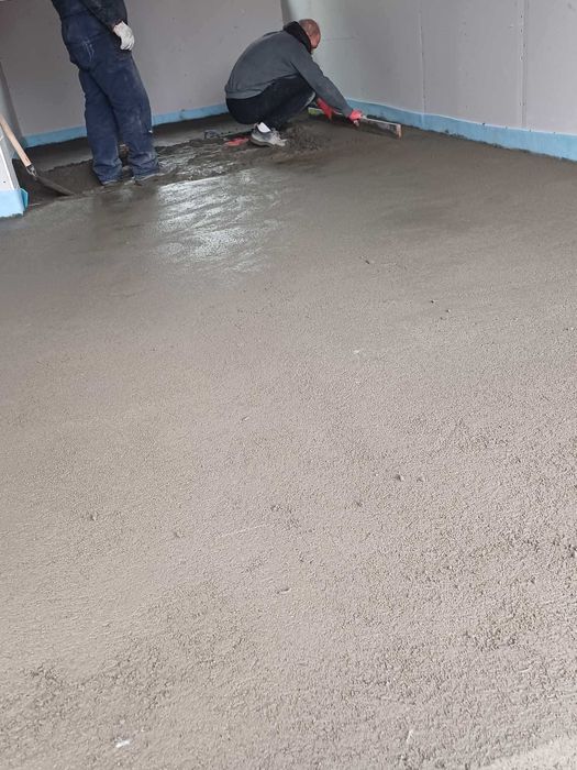Циментова подова замазка.Качество и коректност!