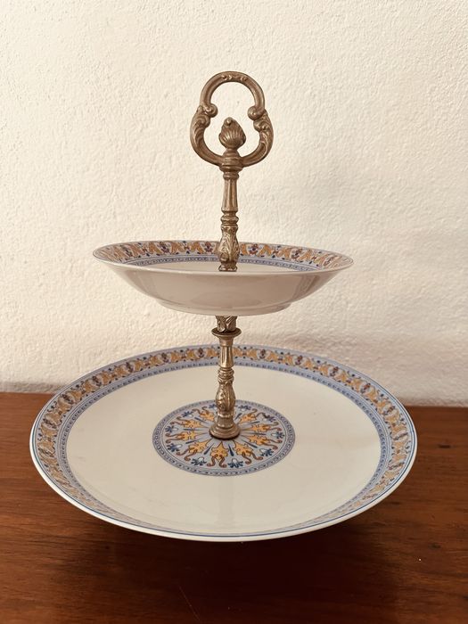 Двуетажна порцеланова стойка – Италия (винтидж)