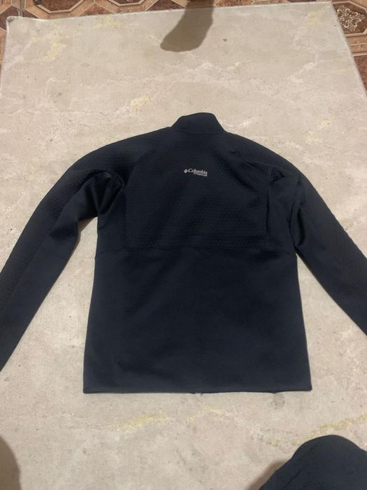 Продаваться кофта оригинал