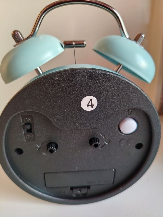 Продам будильник обучающий