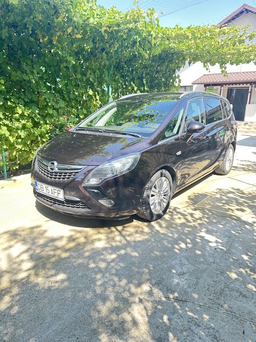Opel Zafira 7 locuri