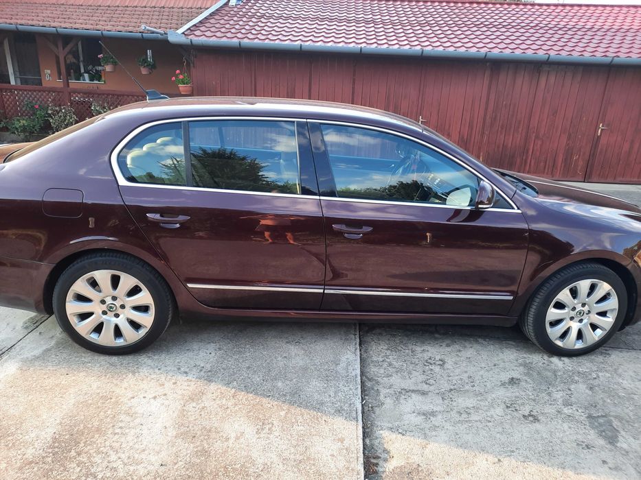 Skoda Superb 2009 2L TDI